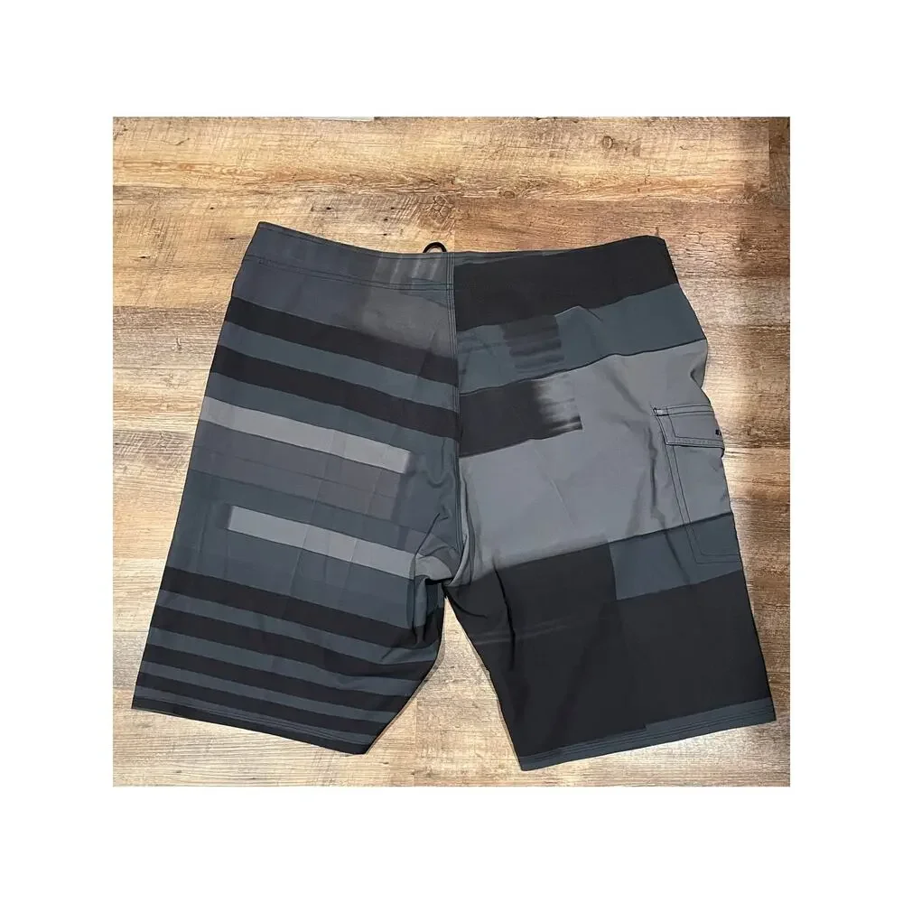 Oakley Men's Antenna Boardshorts, Jet Black, 38